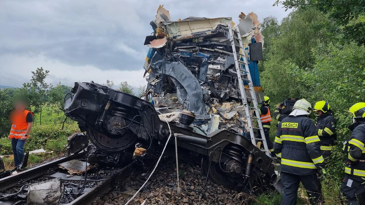 Czołowe zderzenie pociągów w Czechach. Ofiary śmiertelne i dziesiątki rannych