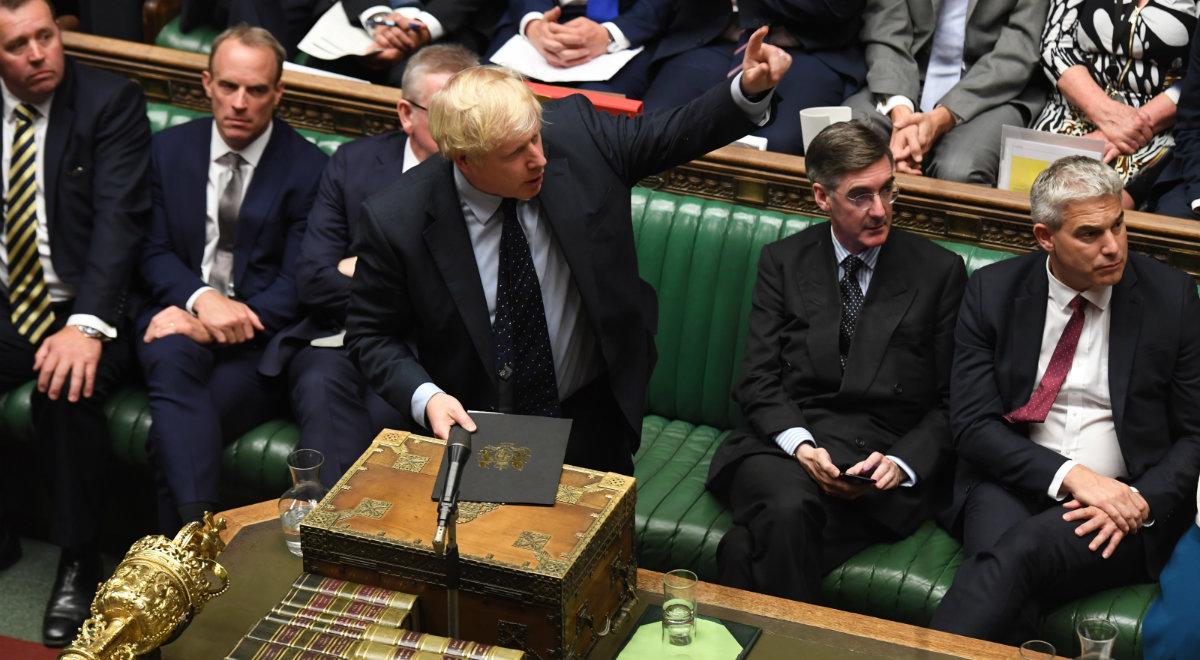 Porażka Borisa Johnsona w parlamencie. Brexit może się opóźnić