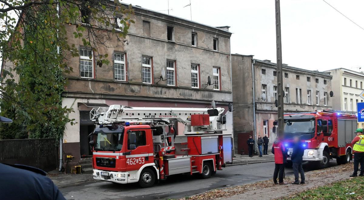 Tragiczny pożar w Inowrocławiu. Lokator kamienicy zatrzymany przez policję