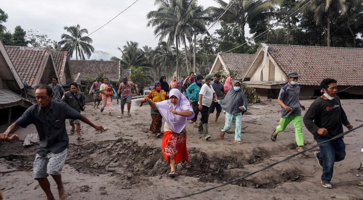 Indonezja: wybuch wulkanu Semeru na Jawie. Wzrosła liczba ofiar
