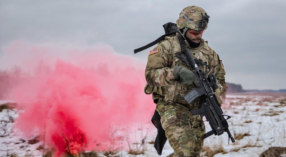 NBC: rząd USA rozważa ograniczenie obecności wojskowej w Polsce