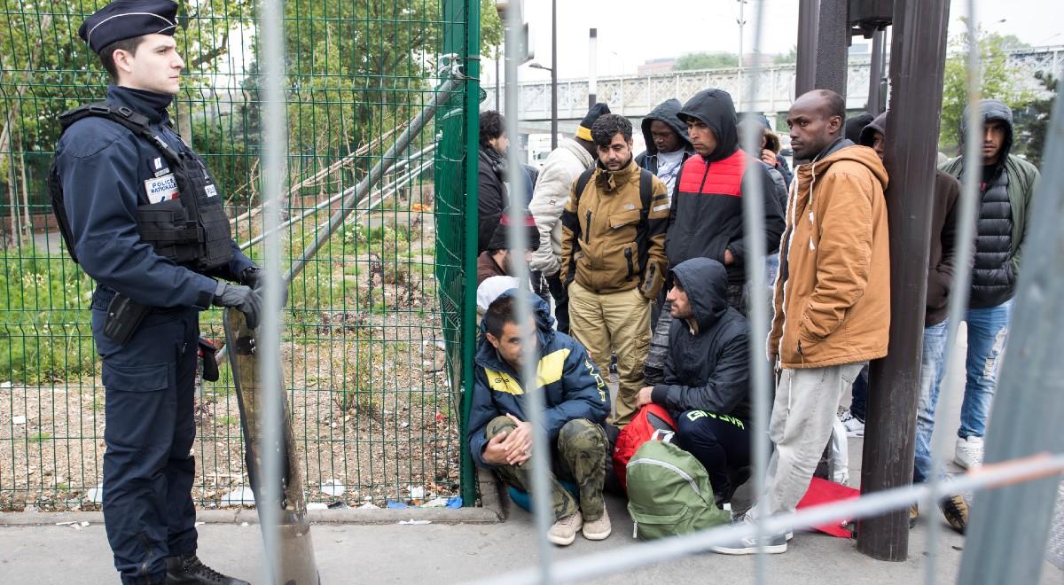 Francja zwiększa ochronę granic z Belgią. Chce powstrzymać migrantów, którzy próbują przedostać się do Wlk. Brytanii