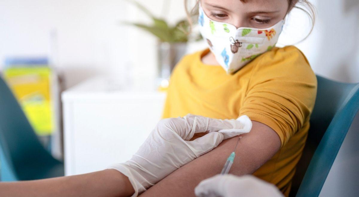 Co ze szczepieniami dla najmłodszych? Resort zdrowia podał nowe informacje
