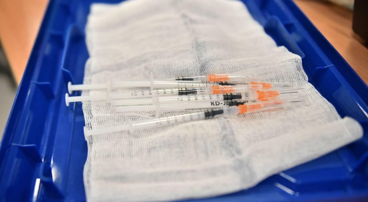 Szczepionki dystrybuowane zgodnie z zamówieniami szpitali. ARM odpowiada na doniesienia medialne