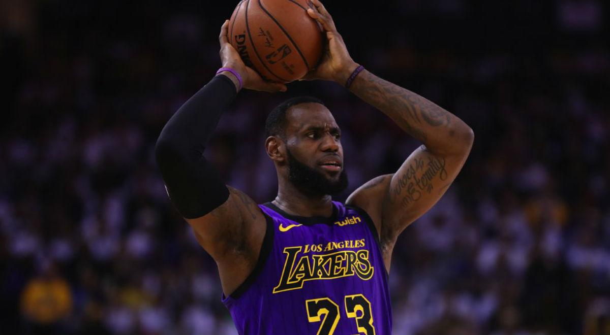 NBA: LeBron James przebił Kobego Bryanta. Gwiazdor Lakers trzecim strzelcem w historii ligi 