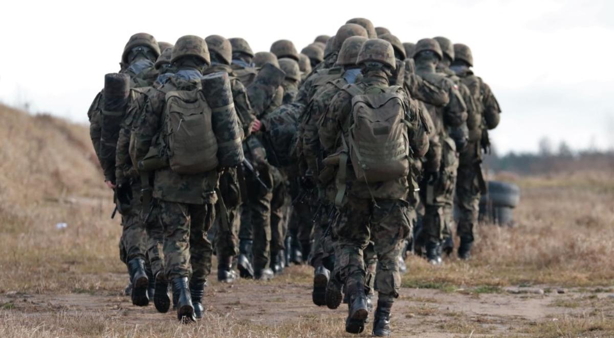 Marszałek woj. świętokrzyskiego dziękuje żołnierzom: wysoko oceniamy wasze wysiłki na rzecz bezpiecznej ojczyzny