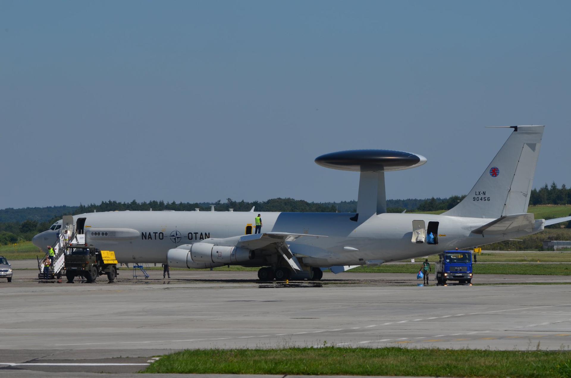Samolot NATO AWACS nad Polską. Monitoruje przestrzeń w odległości 400 km