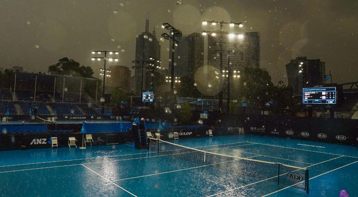 Australian Open 2020. Zanieczyszczone powietrze i ulewa, problemy z kwalifikacjami do turnieju w Melbourne