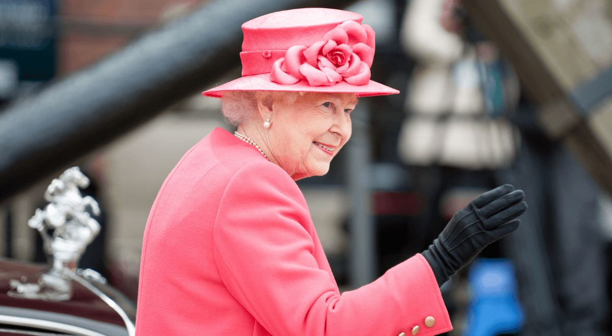 Królowa Elżbieta II zachęca do szczepień. "Teraz czuję się chroniona"