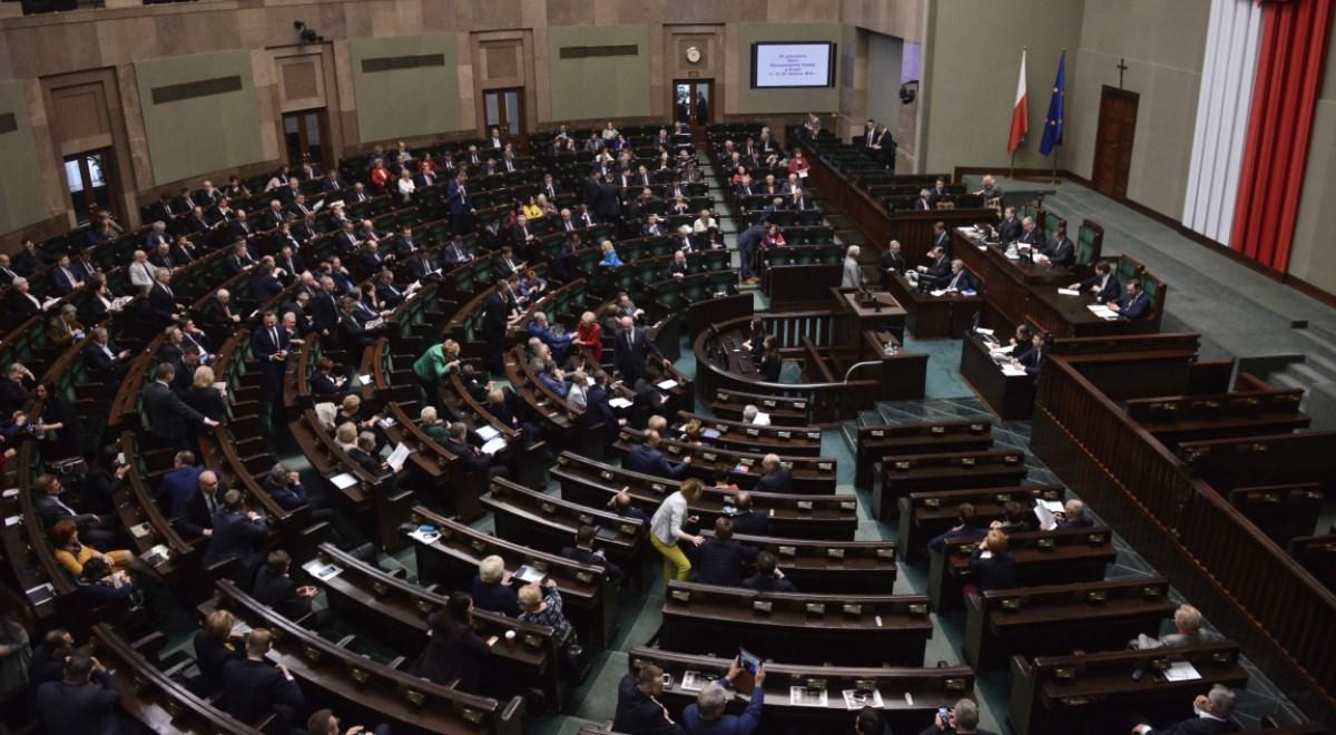 Sondaż IBRiS: PiS zdecydowanie przed PO w wyborach do Sejmu
