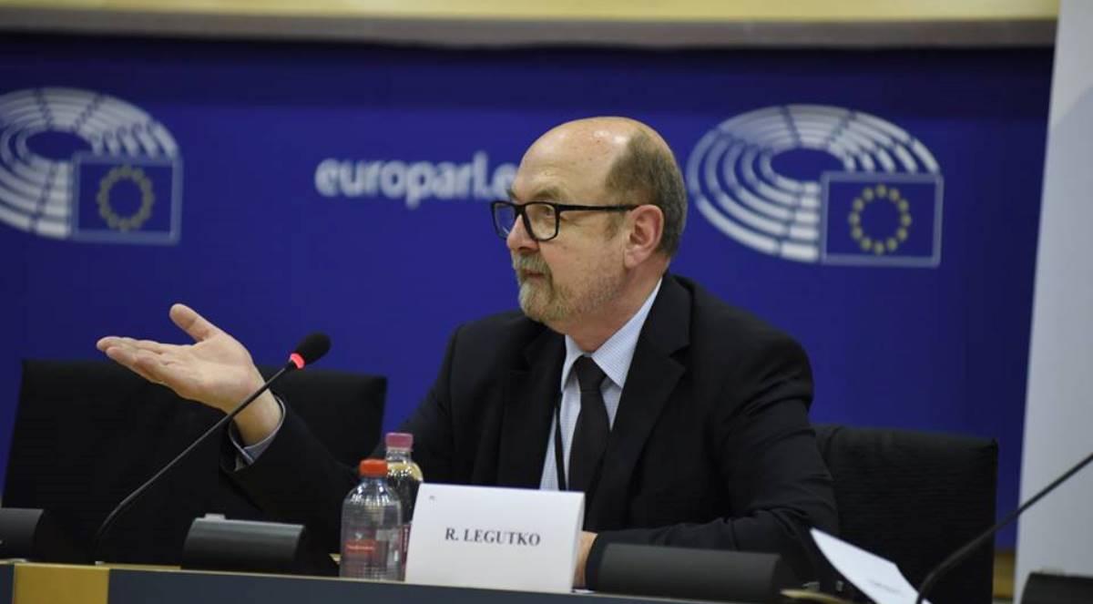 "Chodzi o to, by nękać Polskę". Prof. Legutko o łączeniu praworządności z budżetem UE