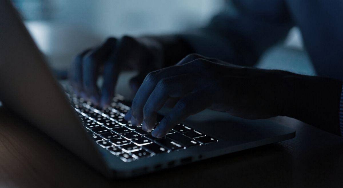 Cyberataki na skrzynki mailowe. Informacje w tej sprawie Polska ma przekazać KE