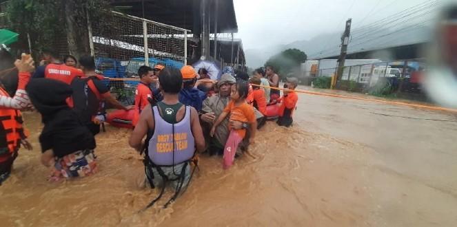 Filipiny: tragiczne skutki przejścia tajfunu Rai. Co najmniej 75 osób nie żyje