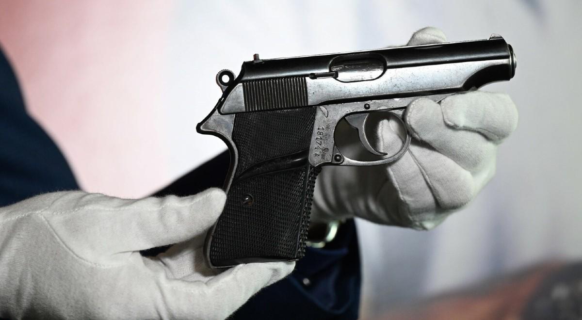 Majątek za broń agenta 007. Sprzedano pistolet, którego używał Sean Connery w pierwszym filmie o Bondzie