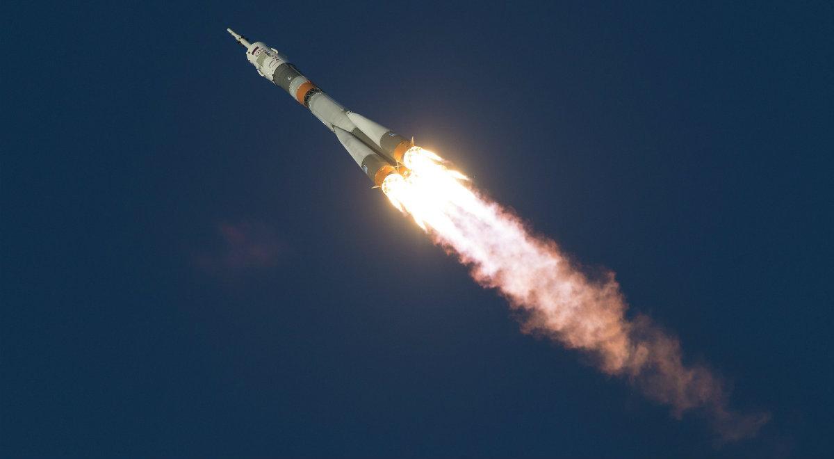 Pomyślny start rosyjskiej rakiety kosmicznej Sojuz-FG ze statkiem towarowym