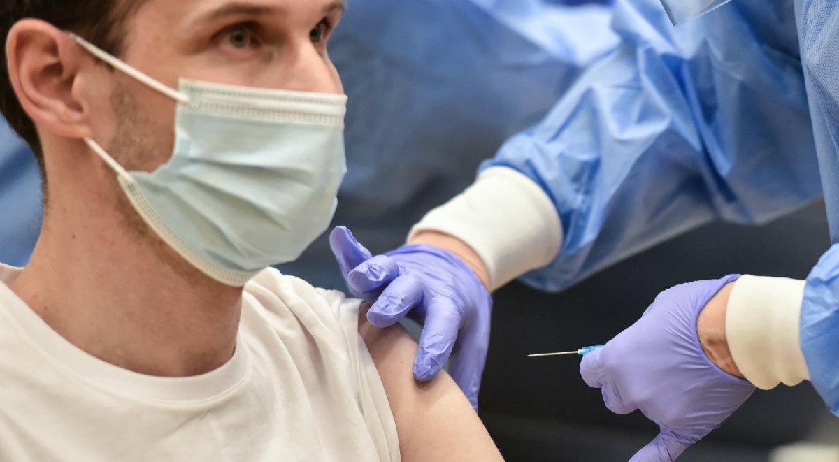 Prof. Andrzej Horban: początek szczepień to przełom