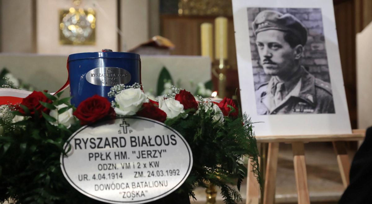 Na Wojskowych Powązkach pochowano płk. Ryszarda Białousa, dowódcę batalionu "Zośka"