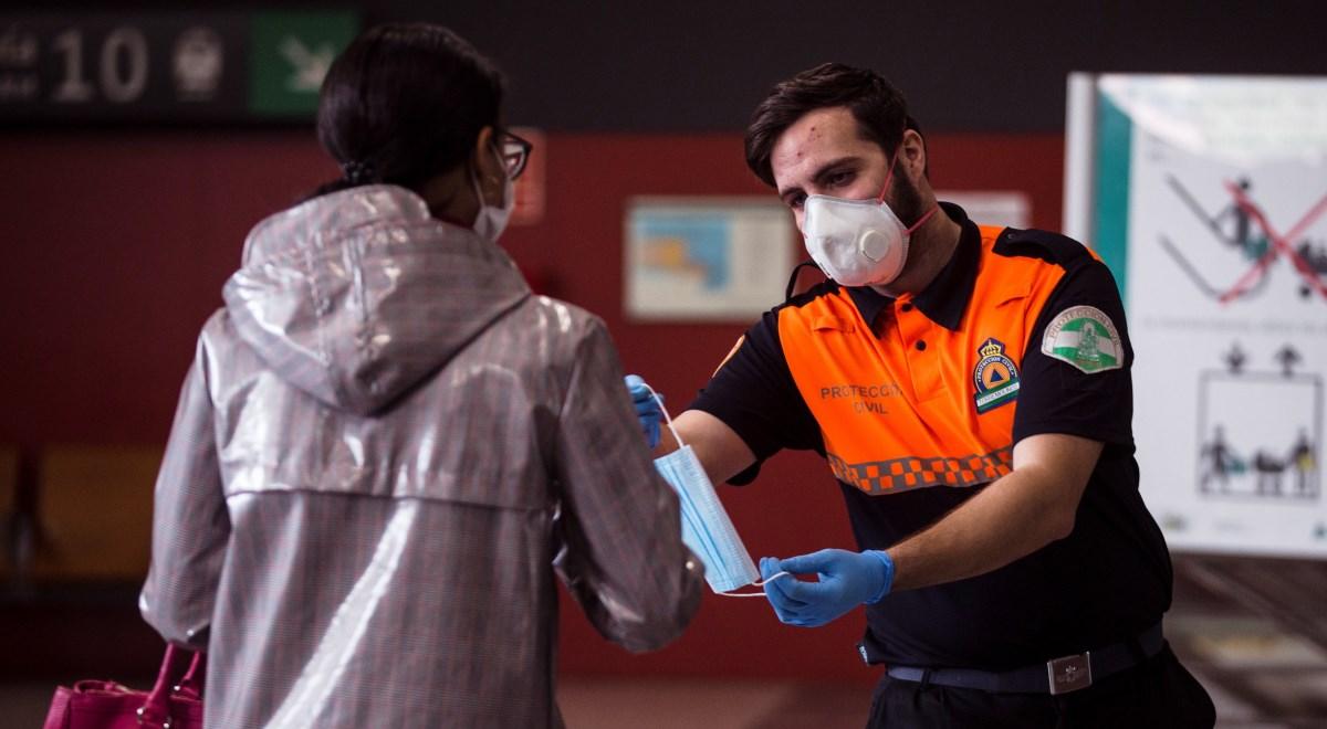 Hiszpański minister zdrowia: minęliśmy już szczyt epidemii