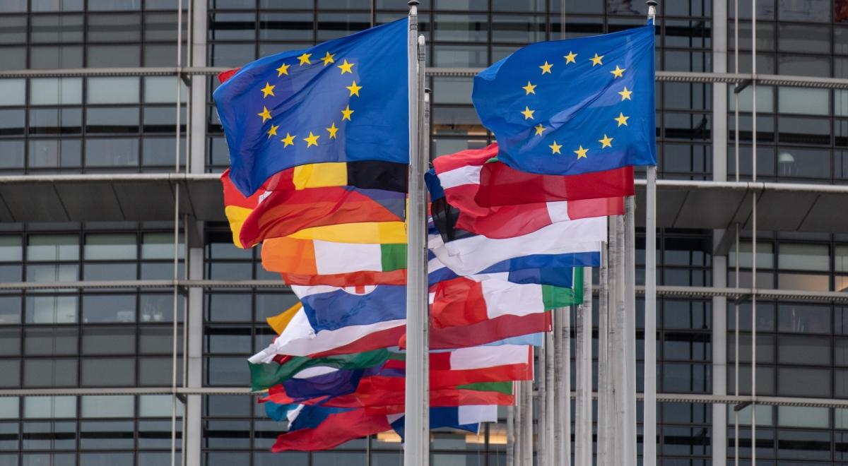 Eksperci: Brukselska administracja, dbając o budżet Unii, powinna zacisnąć pasa
