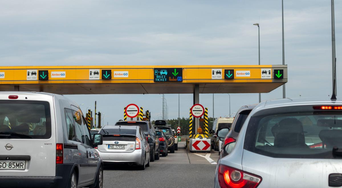 Na autostradach A2 i A4 uruchomiono e-TOLL. Nowy system poboru opłat skróci czas oczekiwania "na bramkach"