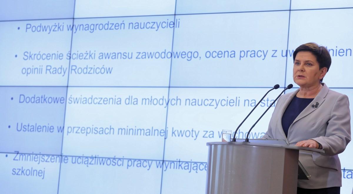Beata Szydło: po raz kolejny zapraszamy ZNP i FZZ do prowadzenia rozmów 